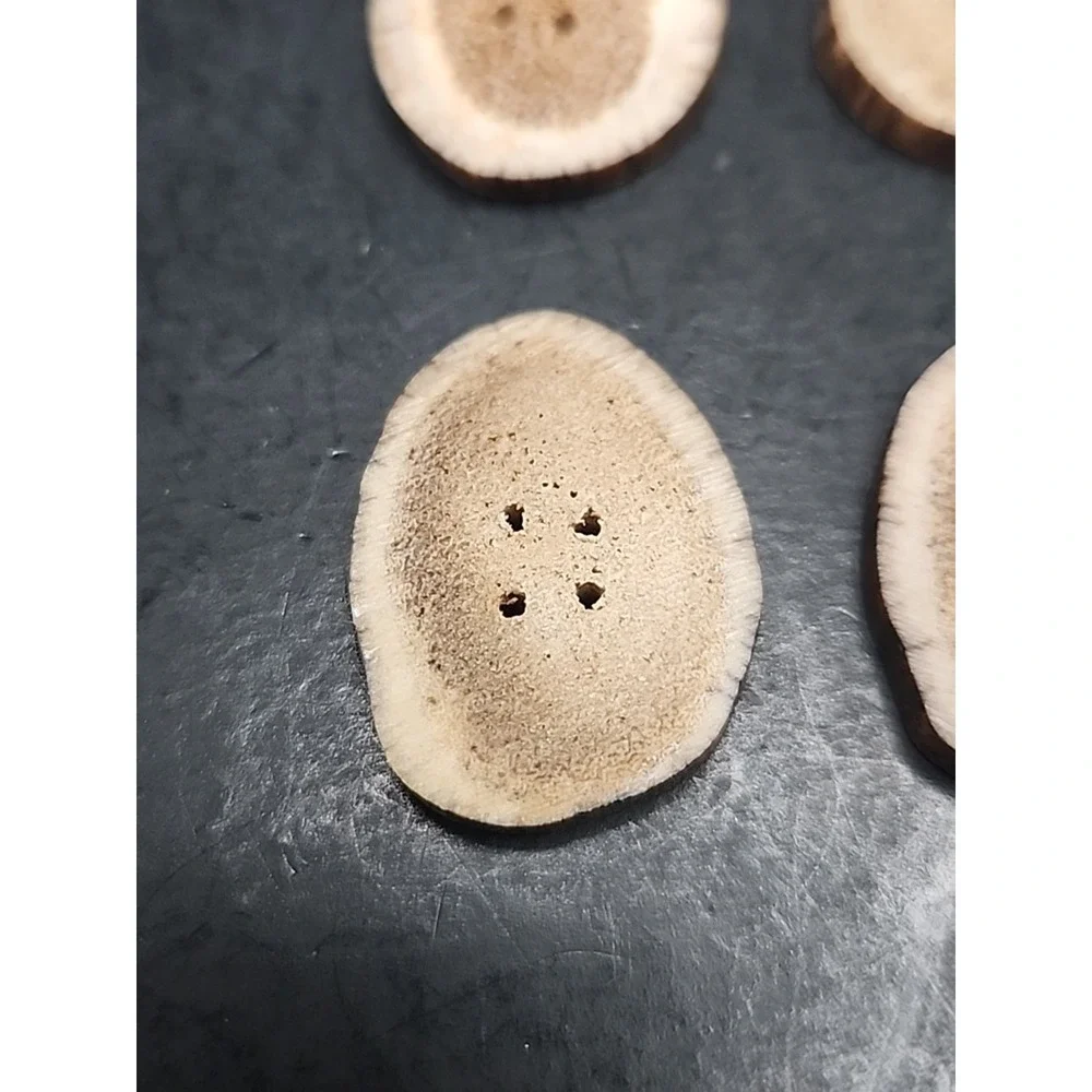 Set Of 4 Rustic Natural Raw Deer Antler Buttons Approximately 1